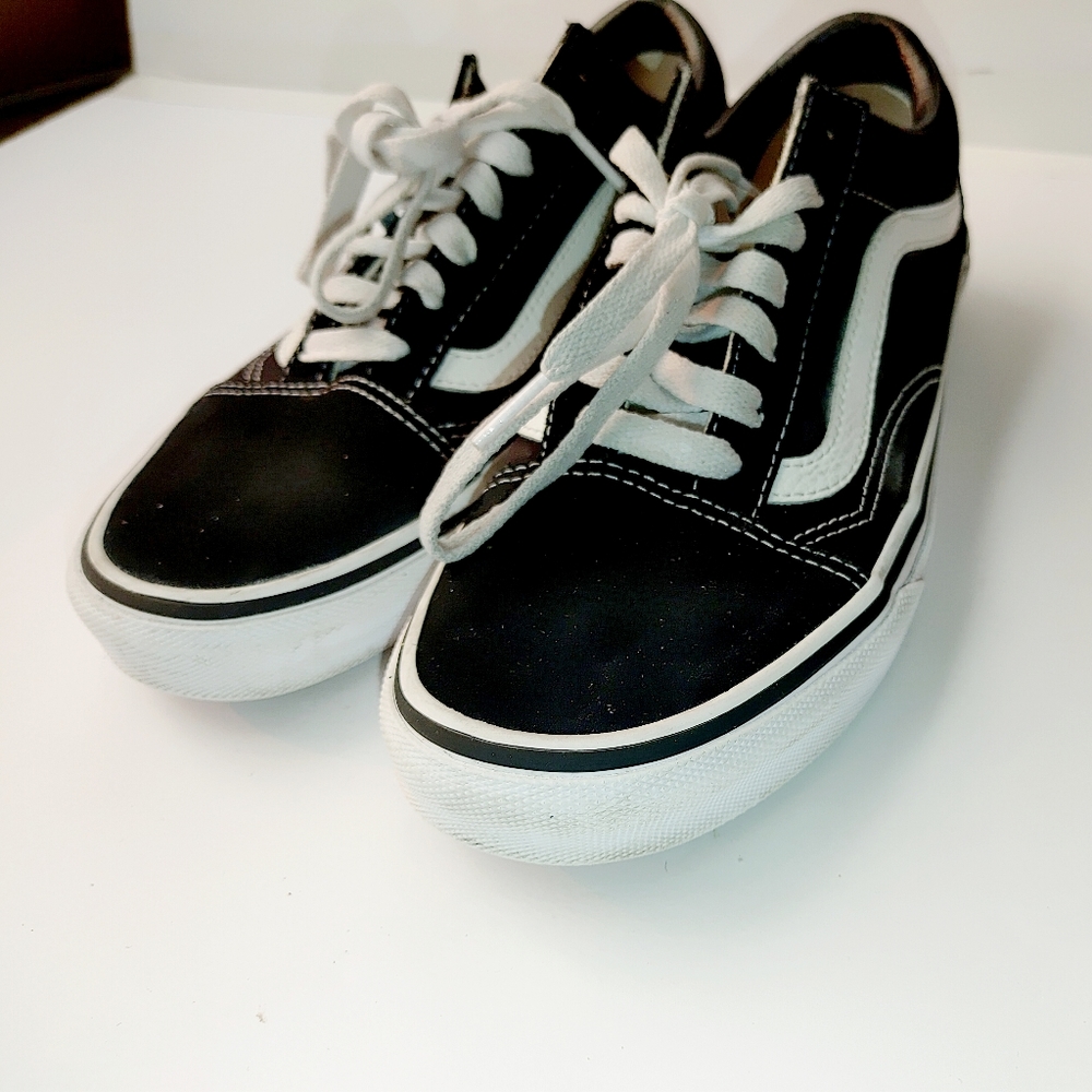 Vans Black Womens Sz 7.5